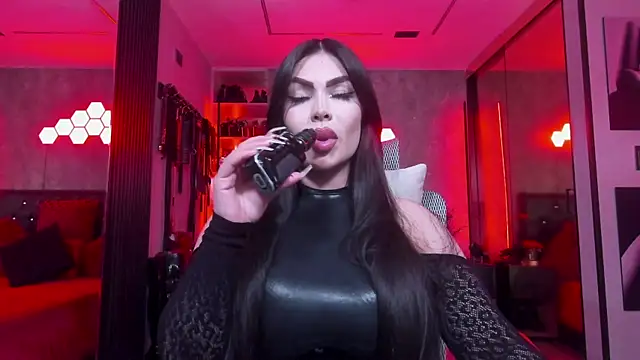 GabrielaAromsのライブXXXチャット