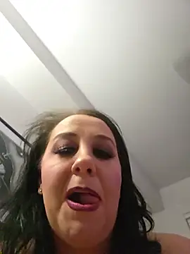 دردشة CreamVixen الجنسية المباشرة