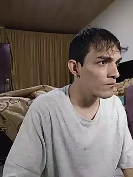 markoskiin Adlı Modelin Canlı XXX Sohbeti