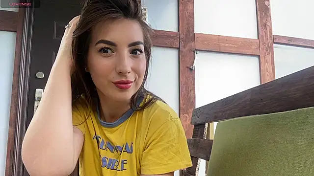 دردشة Fiery_Brunette_ الجنسية المباشرة