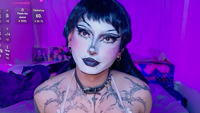 Chat +18 de Lisa_sparkleee ao vivo