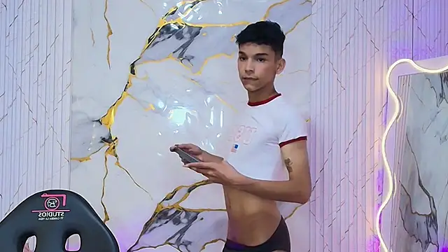 ANGELIC_TAY Webcam-Show