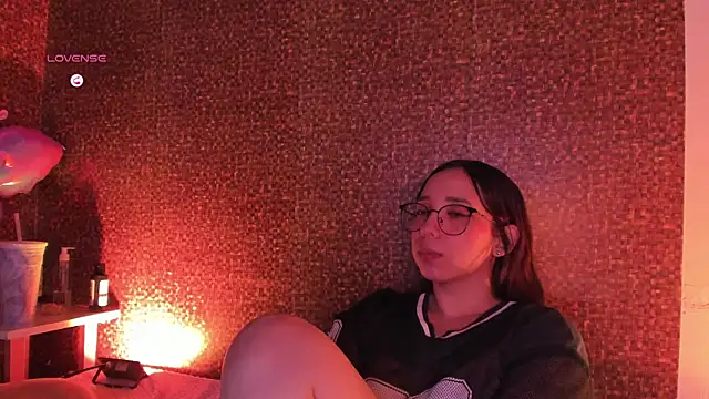 Apartment28 在線直播表演
