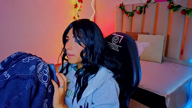 XXX chat uživo modela osamu_tay