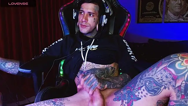jhonny__ackerman XXX чат на живо