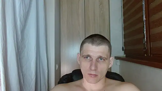 Poliglotjoe1 – Kamerová šou
