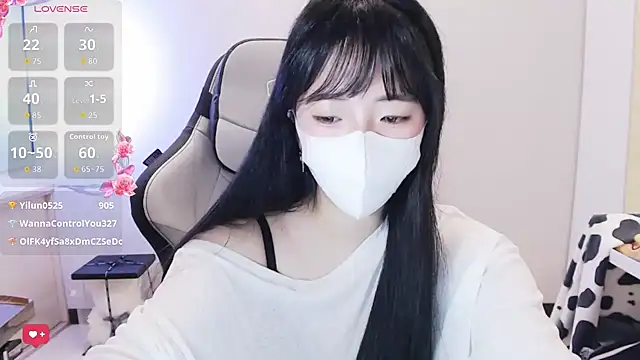 צ'אט XXX בשידור חי של Nina_777_