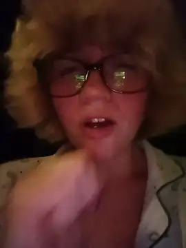 mcjbgfhgjhiiilllufjyf's Webcam Show