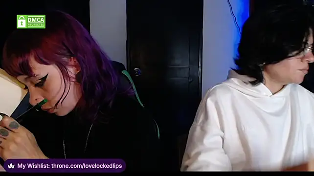 lovelockedlips XXX чат на живо