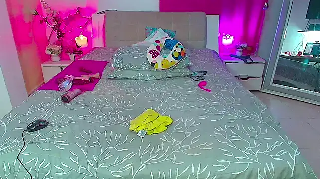 Kendralove31xxx's Live XXX Chat