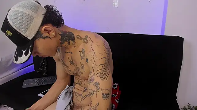 Kris_Khalifa69のウェブカメラショー