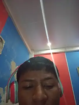 Tu_papi_69_'s Webcam Show
