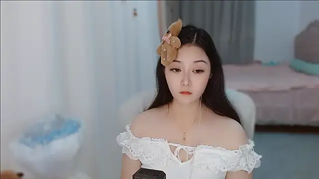 צ'אט XXX בשידור חי של Amy-cnbaby