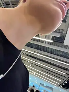 Show modela AngelinaTeller na web-kameri