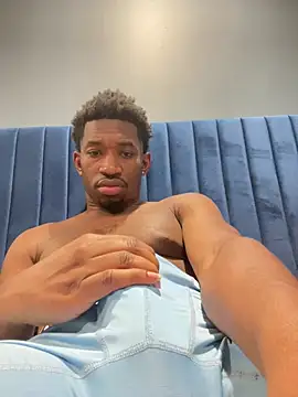 BigDawgStatusBalHarbour's Webcam Show