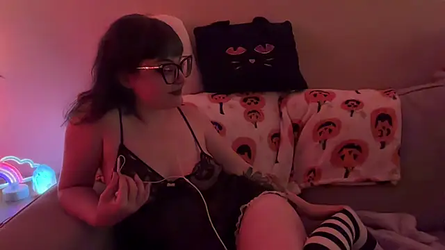 VexVValentine: вебкам-шоу