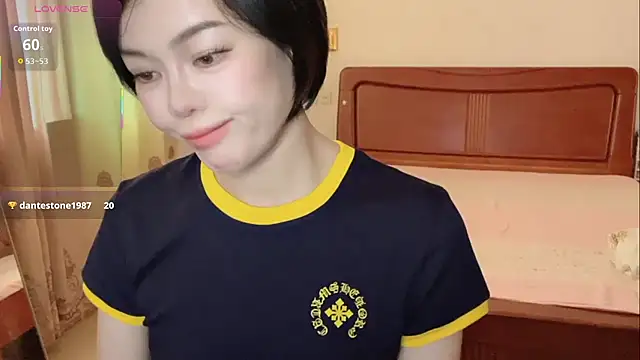 Linda-LL 在線直播表演
