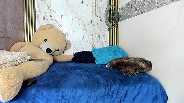 XXX chat uživo modela boys_curlys