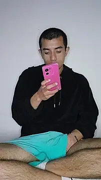 Thick_Cock 现场XXX聊天