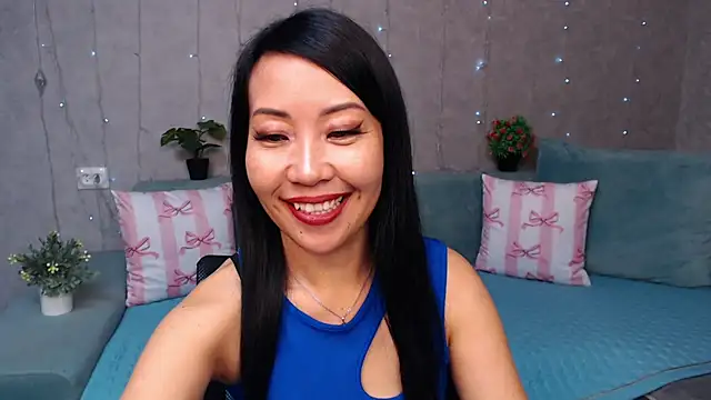 LiaPak's Webcam Show