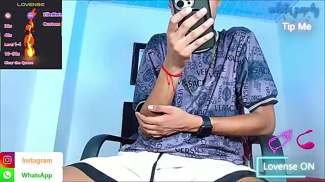 Chatroom XXX en direct de hotboyluxe