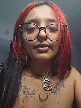 carolinerue's Live XXX Chat