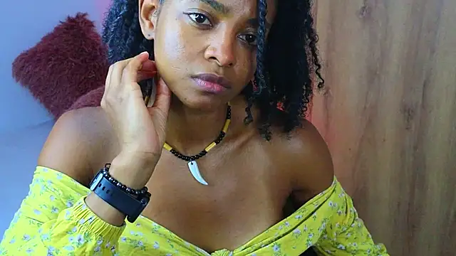 Chatroom XXX en direct de kristinereyes_