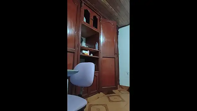 Chat +18 de sky_dancers ao vivo