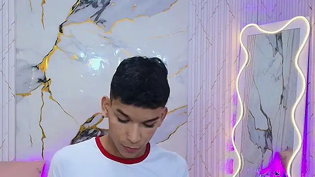 Chat XXX ao vivo de ANGELIC_TAY