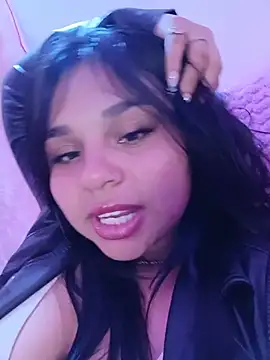 Chat +18 de nairovyx ao vivo