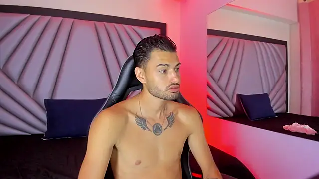 King_sexxx69's Webcam Show