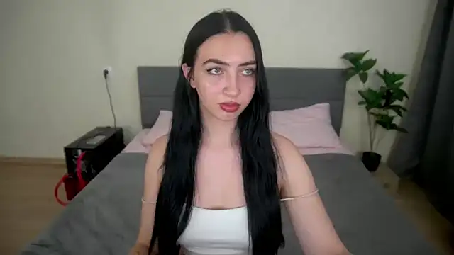 WildKittenX_ live XXX chat