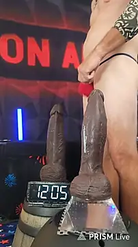 FantasyMan-BiWM Chat XXX live