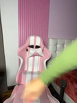 RebelKitty_'s Live XXX Chat