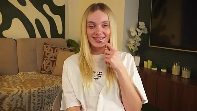 MarietteSolina webcam show