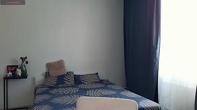 AyeHoney's Live XXX Chat