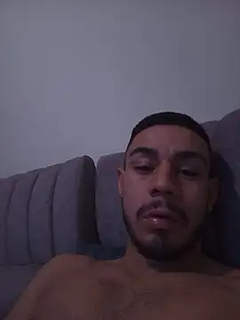 XXX chat uživo modela Taylor_DiamondBoy