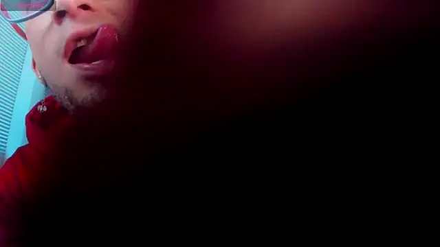 DrakeNeumann 即時 XXX 聊天