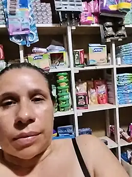 MIA-LARIOS Chat XXX in diretta