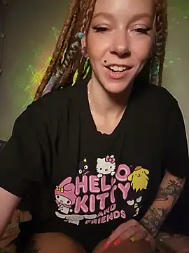 XXX chat uživo modela LucidLucy