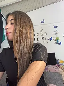 Czat XXX na żywo – Milleradhara24
