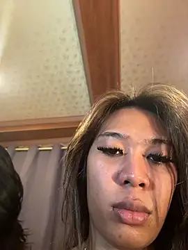 Show de webcam de hugecock_tamira