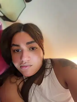 Chatroom XXX en direct de Little_Gaby_