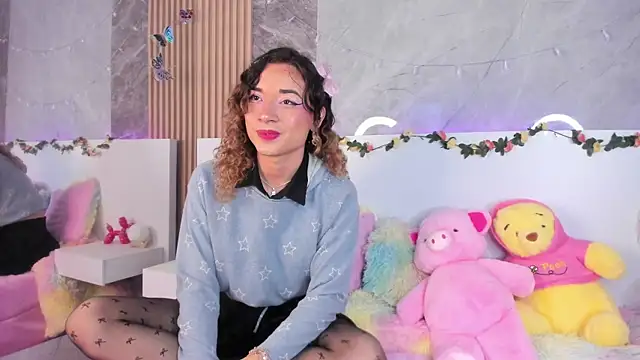 Chat +18 de Seraphine_Nyx ao vivo