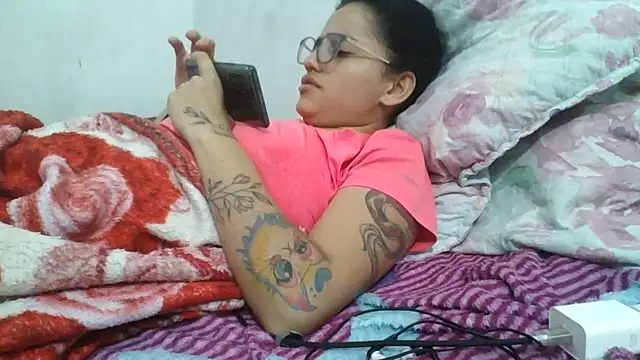 Chatroom XXX en direct de girl_tits