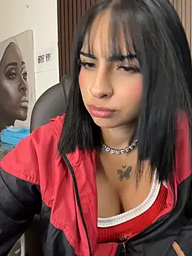Hilary_pinkk XXX чат на живо