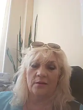 Chat XXX ao vivo de AliceStar333