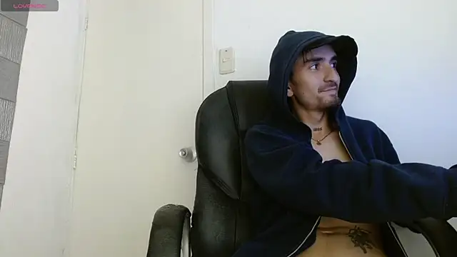 MykeCastlen Live XXX chat