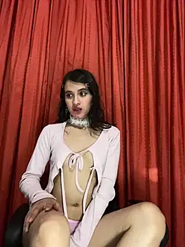 N4n4osaki Adlı Modelin Canlı XXX Sohbeti