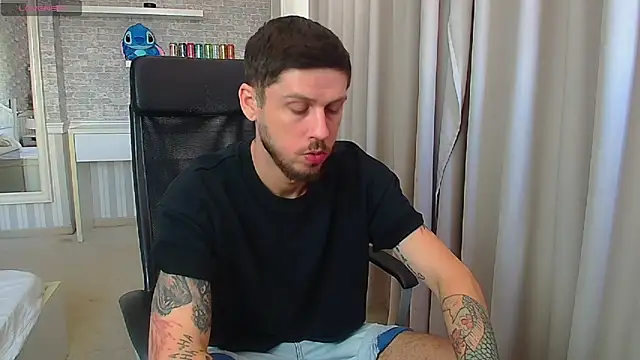 JonahShaw XXX чат на живо
